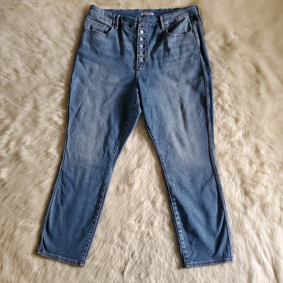 Good American Good Curve Exposed Button Ankle Crop Jeans Size 18 - Picture 3 of 13